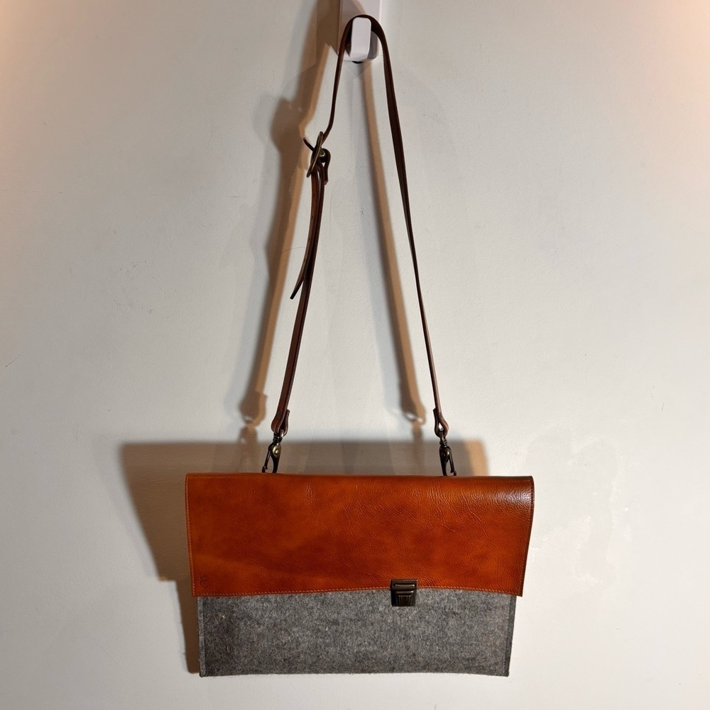 Messenger Leather Felt Brown and Gray Crossbody Bag Envelopes Style Unbranded